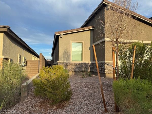 296 Fossil Falls Street , Henderson, NV 89015