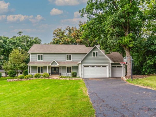 7225 Red Oak Drive , Crystal Lake, IL 60012