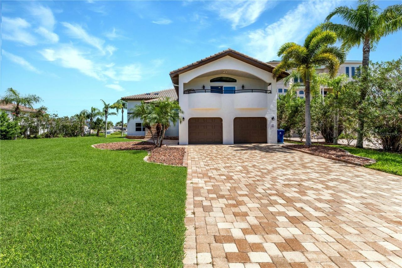 5226 Westshore Drive, New Port Richey, FL 34652 Photo