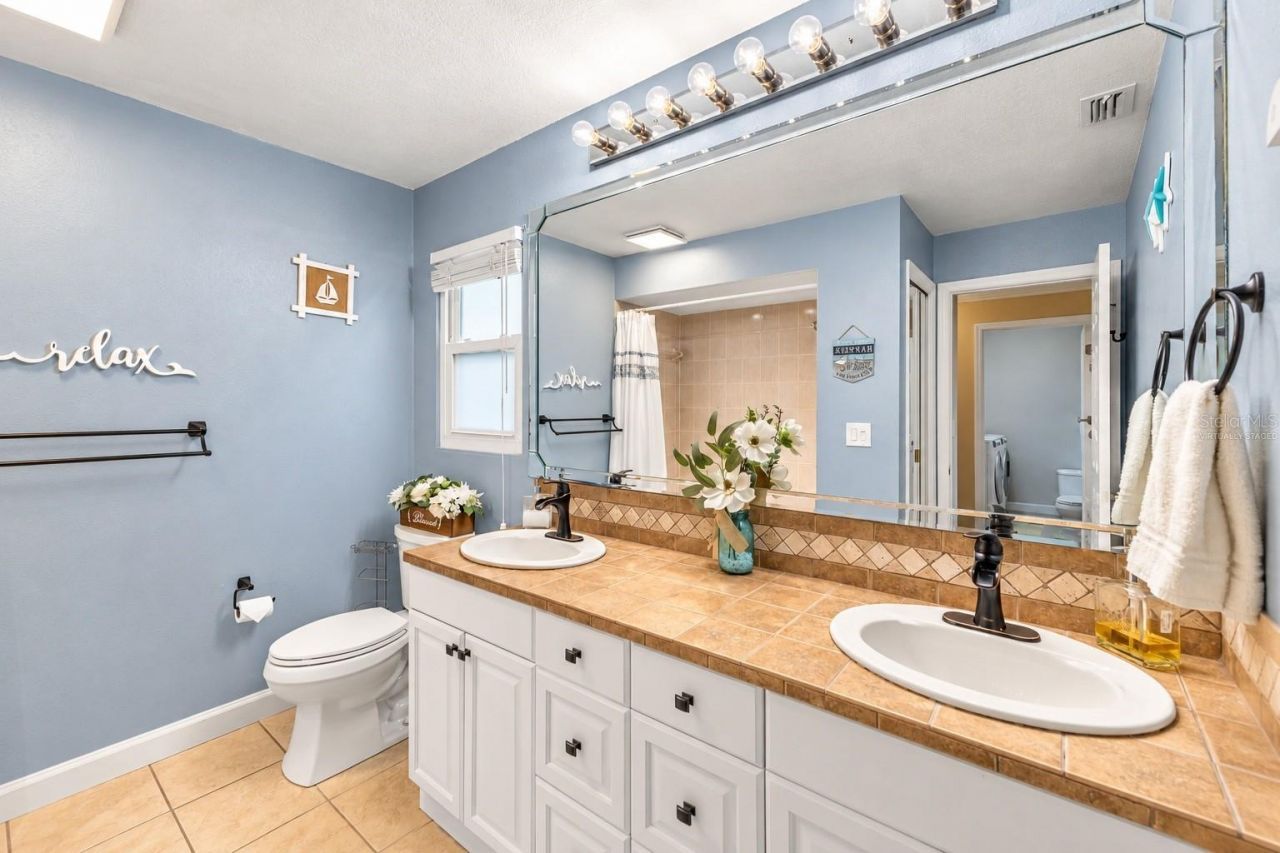 5226 Westshore Drive, New Port Richey, FL 34652 Photo