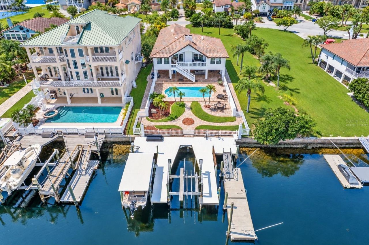 5226 Westshore Drive, New Port Richey, FL 34652 Photo