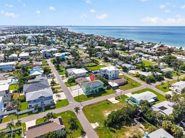 205 162ND AVENUE, REDINGTON BEACH, FL 33708
