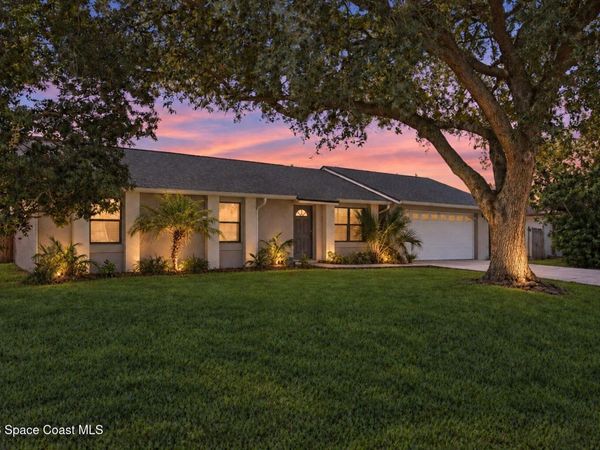 1282 Hedgecoth Street NW , Palm Bay, FL 32907