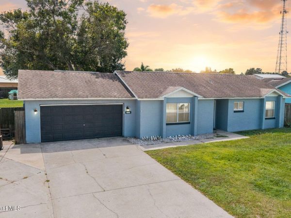 3379 Kilbee Street , Mims, FL 32754