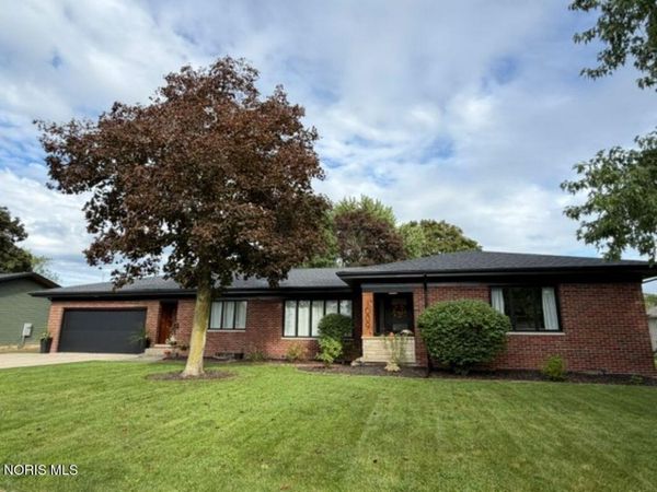 1009 S Portland Street , Bryan, OH 43506