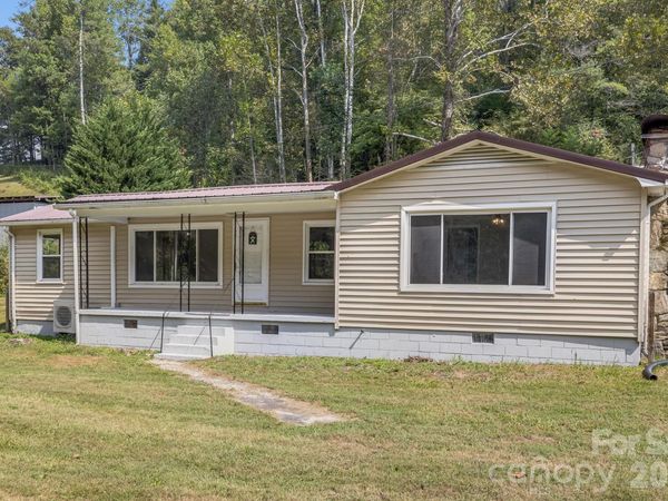 4078 NC 208 Highway , Marshall, NC 28753