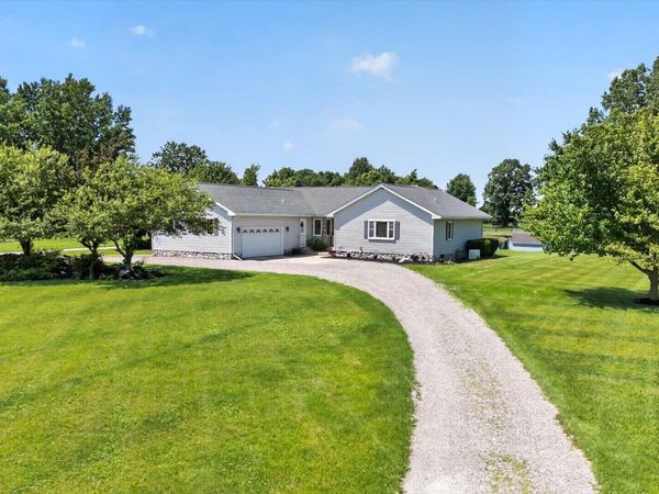 22175 Pratt Road, Armada, MI 48005