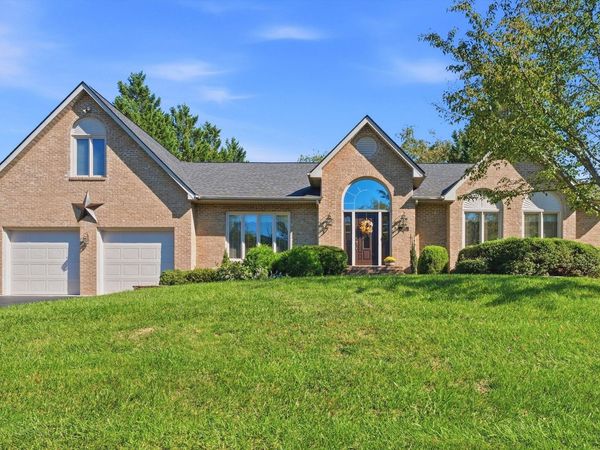 5232 Dresden LN, Roanoke, VA 24012