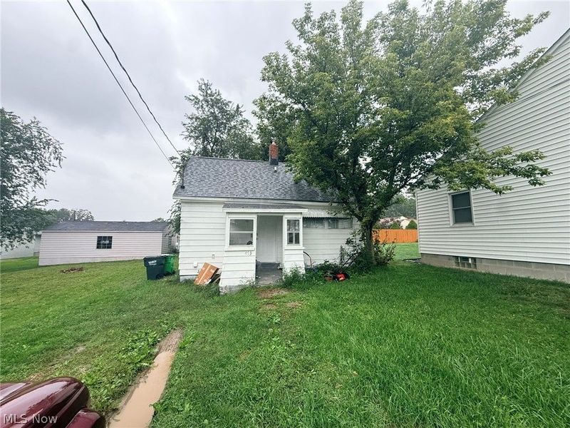 493 Washington Avenue, Barberton, OH 44203 Photo 1