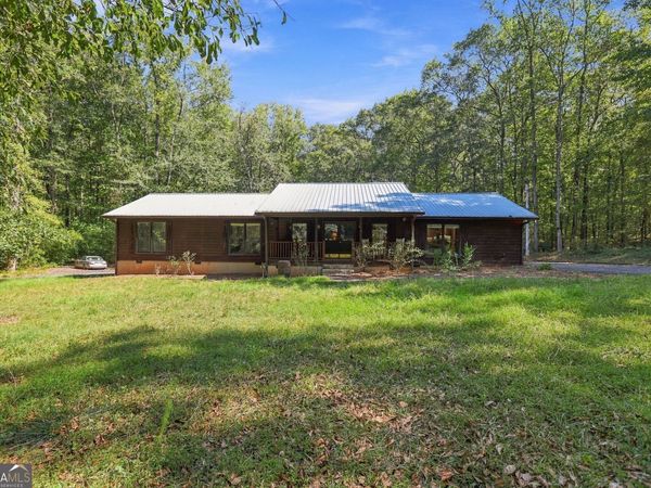 200 Grayson Trail, Hogansville, GA 30230