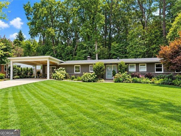 1423 Brook Valley Lane NE, Atlanta, GA 30324