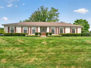 3367 Clays Mill Road, Lexington, KY 40503