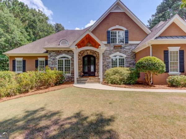 6228 Waters Edge Drive, Covington, GA 30014