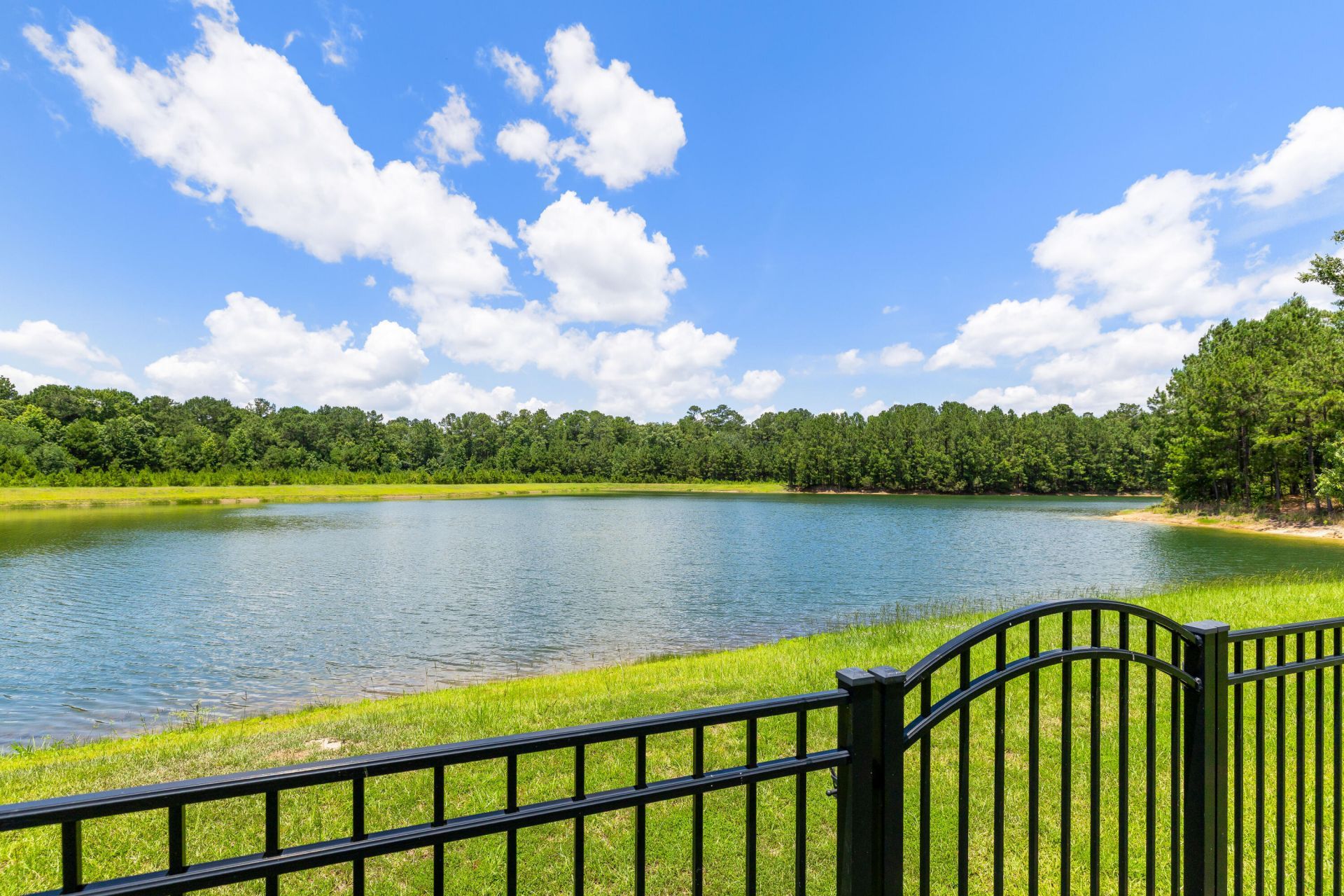 571 Pontoon Road Photo 36