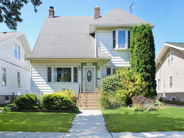 112 Hayes Avenue, Port Clinton, OH 43452