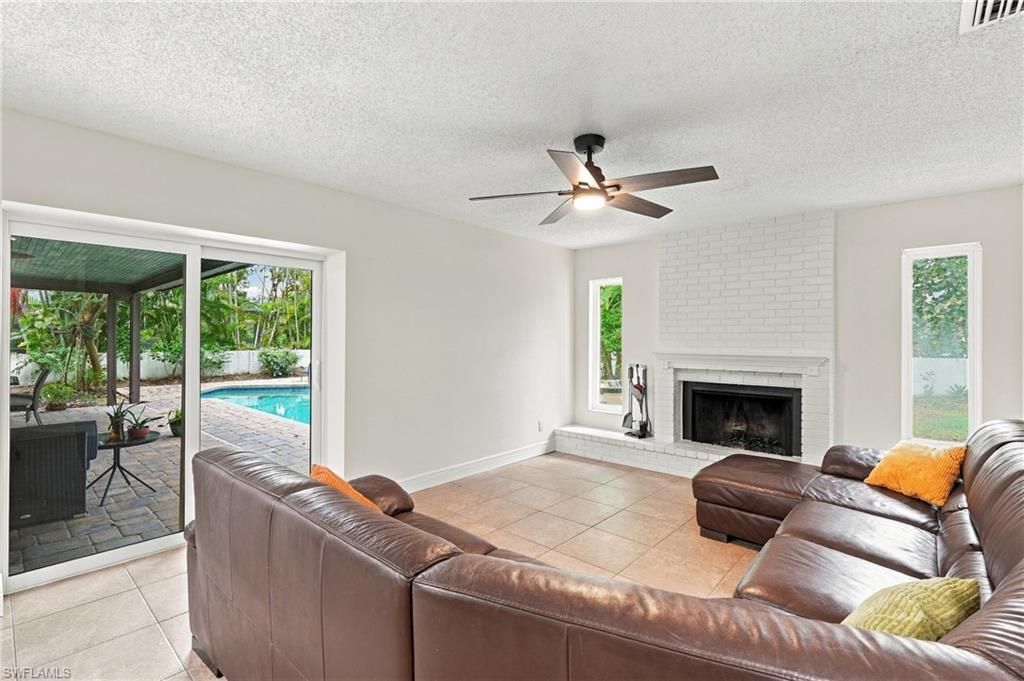 1439 Claret Ct, Fort Myers, FL 33919 Photo
