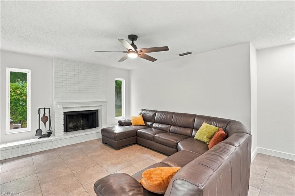 1439 Claret Ct, Fort Myers, FL 33919 Photo
