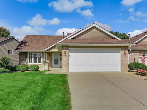 1724 Carleton Drive , Hastings, MN 55033