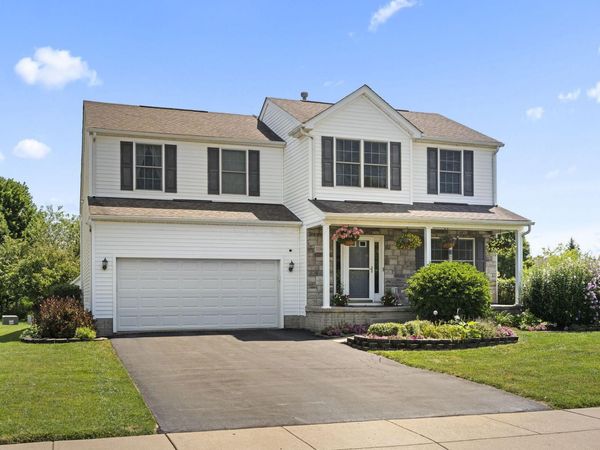 3194 Sitka Spruce Drive , Grove City, OH 43123
