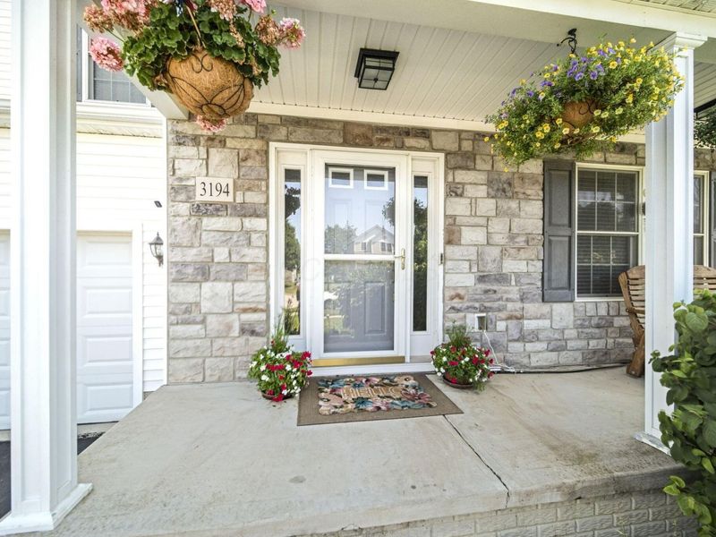 3194 Sitka Spruce Drive , Grove City, OH 43123 Photo 2