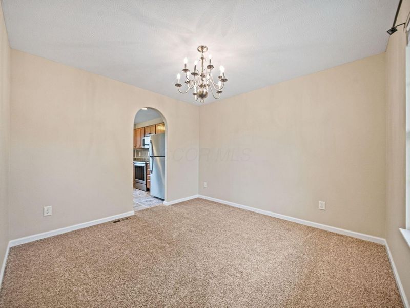 19 Hawthorne Drive , Ashville, OH 43103 Photo 17