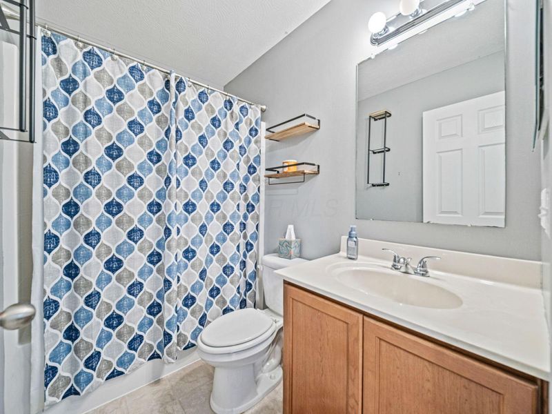 19 Hawthorne Drive , Ashville, OH 43103 Photo 44