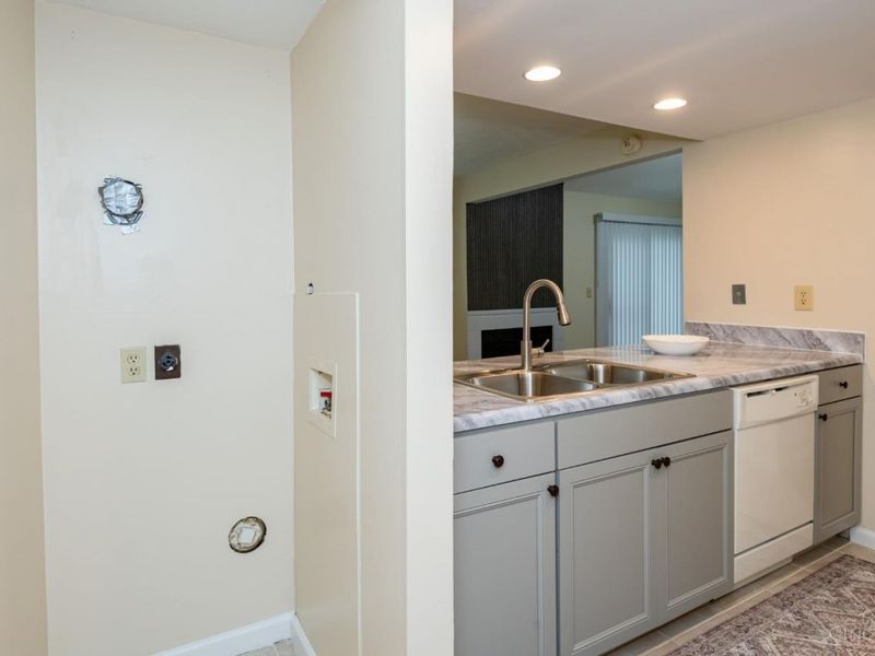 8495 Woodgrove Drive, Washington Township, OH 45458 Photo 17