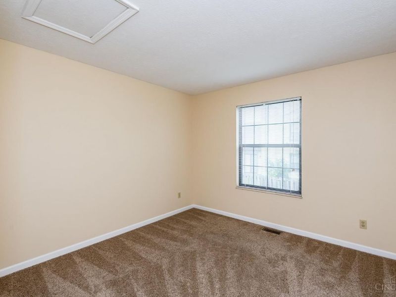 8495 Woodgrove Drive, Washington Township, OH 45458 Photo 31