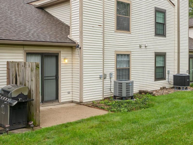 8495 Woodgrove Drive, Washington Township, OH 45458 Photo 38