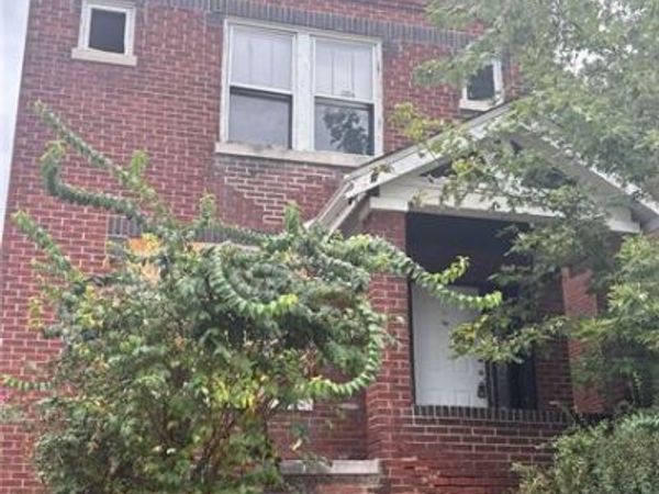 3903 Iowa Avenue , St Louis, MO 63118