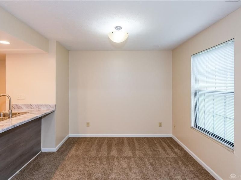 8495 Woodgrove Drive, Washington Township, OH 45458 Photo 11