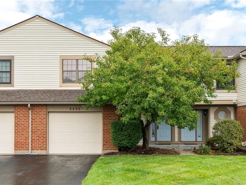 8495 Woodgrove Drive, Washington Township, OH 45458 Photo 3