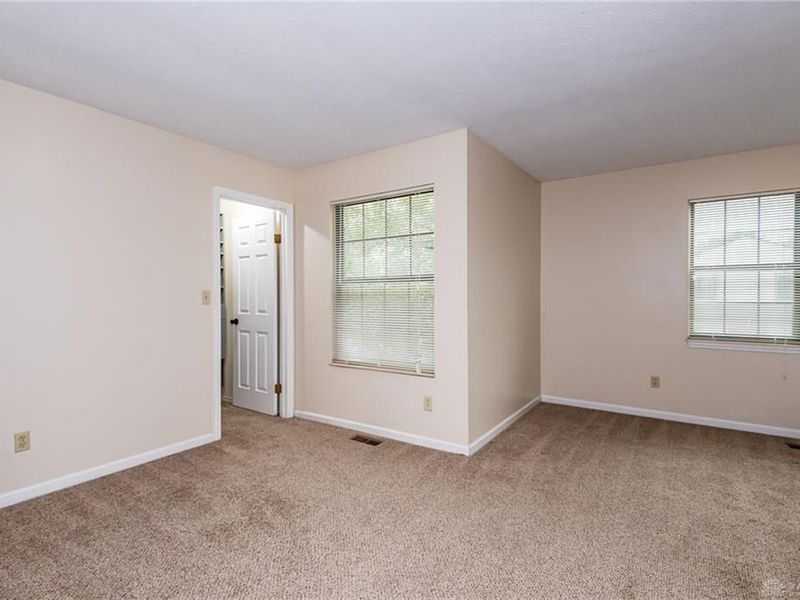 8495 Woodgrove Drive, Washington Township, OH 45458 Photo 33