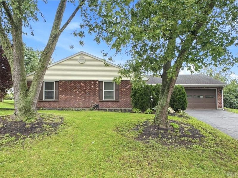 5907 Verdi Drive, Dayton, OH 45449 Photo 2