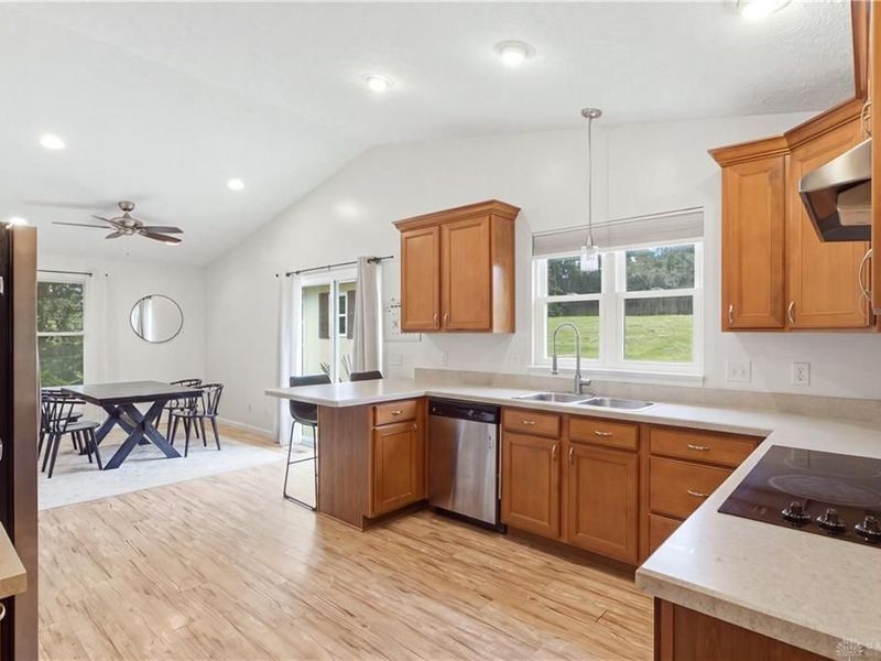 5907 Verdi Drive, Dayton, OH 45449 Photo 6