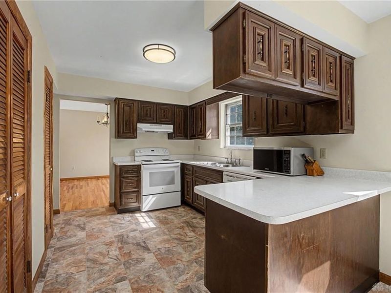 5706 Red Lion 5 Points Road, Clearcreek Township, OH 45066 Photo 11