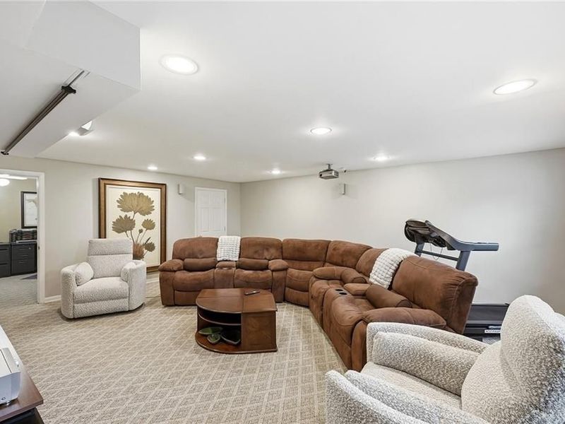 2379 Meadow Green Drive, Beavercreek, OH 45431 Photo 31