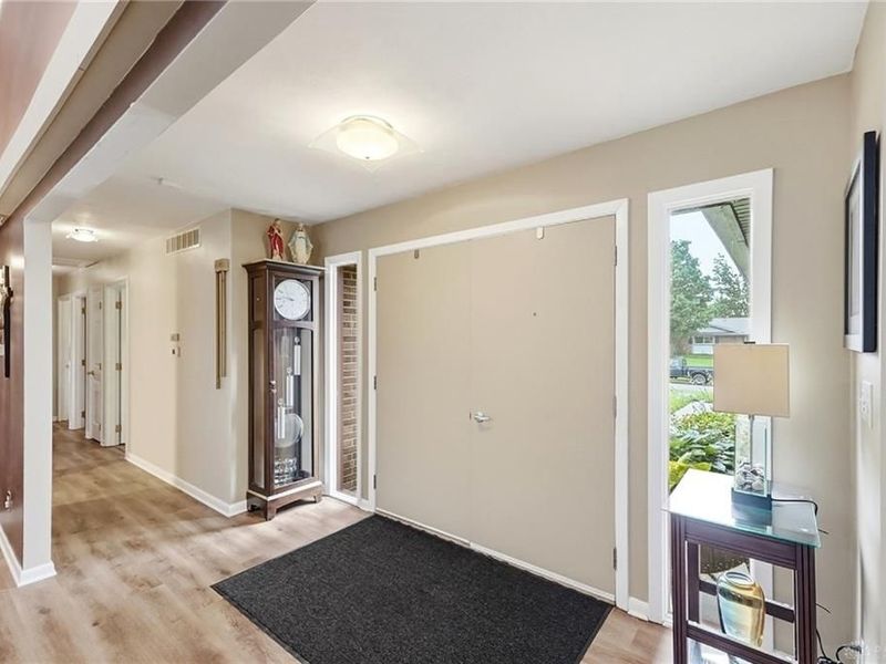 2379 Meadow Green Drive, Beavercreek, OH 45431 Photo 8