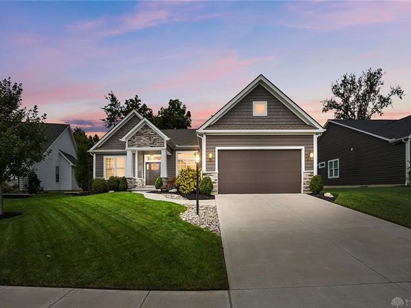 9517 Monaco Circle, Centerville, OH 45458