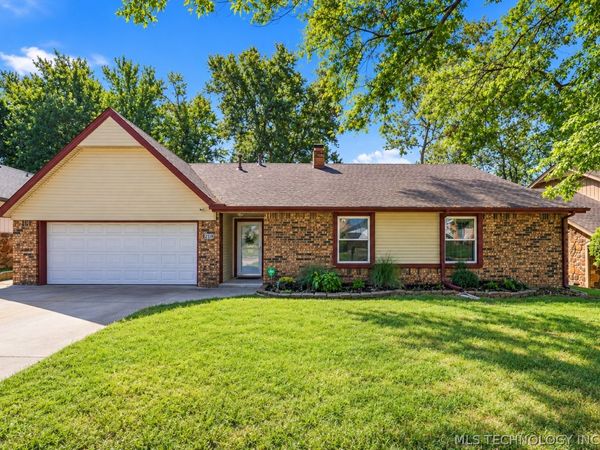 2317 W Louisville Street , Broken Arrow, OK 74012
