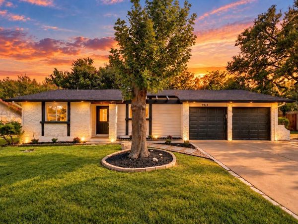9313 Longvale DR, Austin, TX 78729