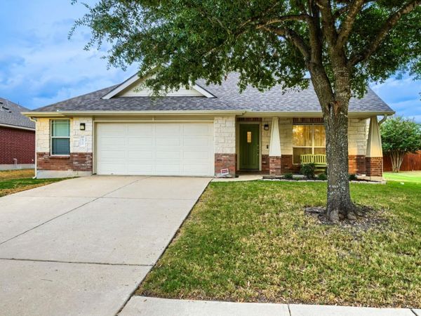 18717 Royal Pointe DR, Pflugerville, TX 78660