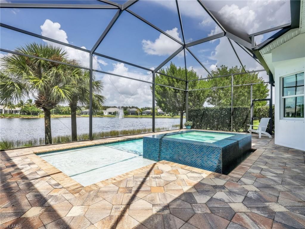 8893 Redonda Dr, Naples, FL 34114 Photo