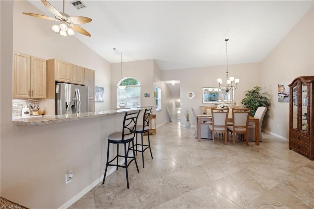 2555 Aspen Creek Ln, Unit 201, Naples, FL 34119 Photo