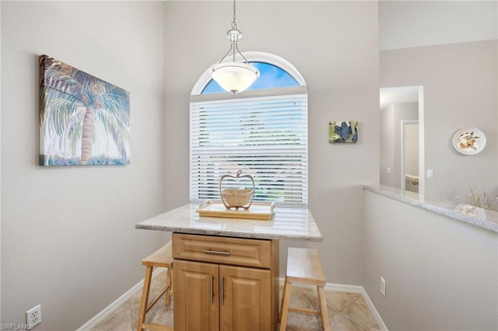 2555 Aspen Creek Ln, Unit 201, Naples, FL 34119 Photo