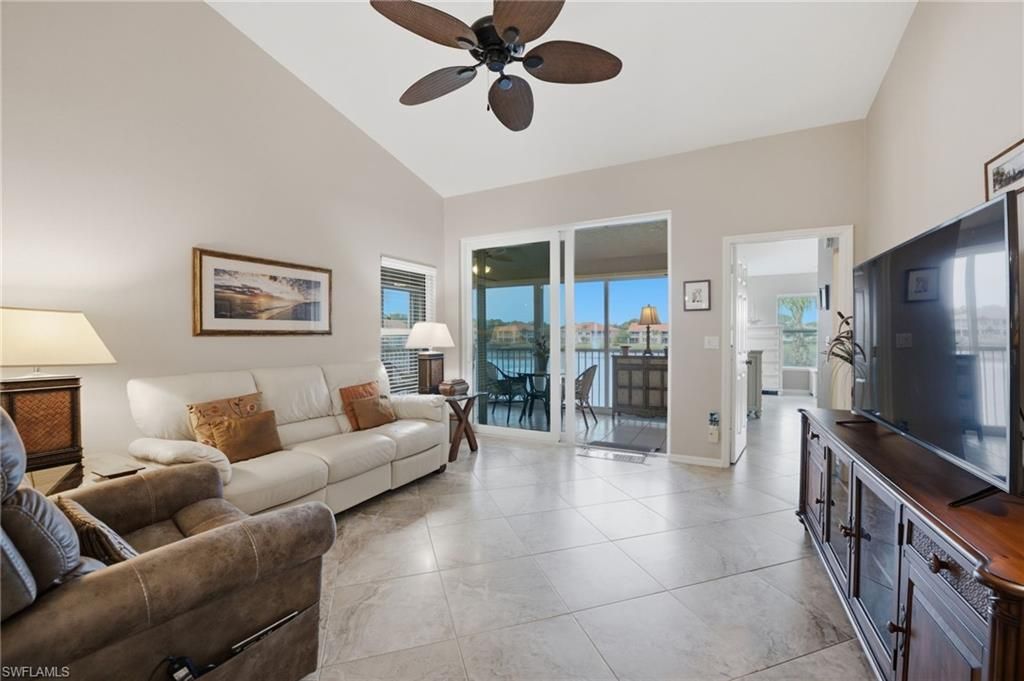 2555 Aspen Creek Ln, Unit 201, Naples, FL 34119 Photo