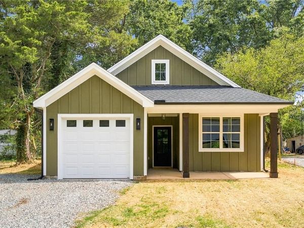 518 Charles Street , Unit A, Mebane, NC 27302