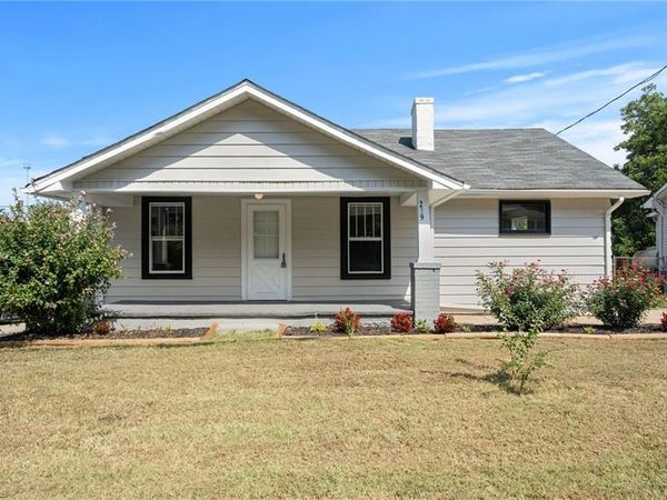 239 Craft Drive, Winston-Salem, NC 27105