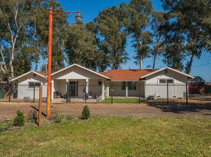 1417 E St, Rio Linda, CA 95673 Photo