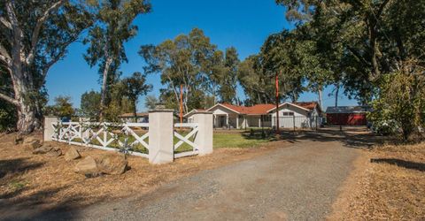 1417 E St, Rio Linda, CA 95673 Photo